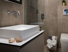 Olenia Luxury Apartments