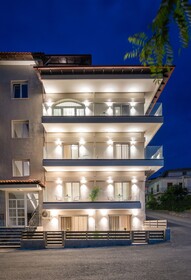 Olenia Luxury Apartments