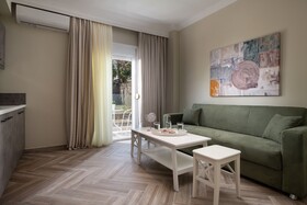 Olenia Luxury Apartments