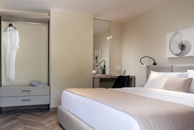 Olenia Luxury Apartments