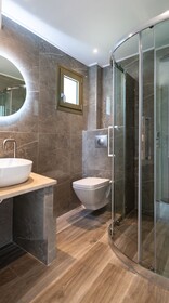 Oliva Suites
