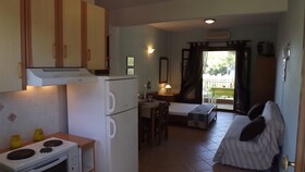 Pefka Studios & Apartments