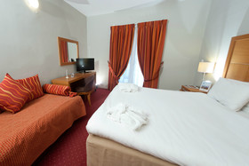 Golden Star City Resort