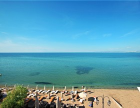 Golden Star City Resort