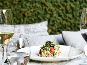 Antigon Urban Chic Hotel