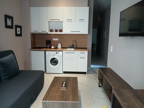Black Onyx Comfort Suites