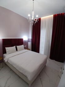Black Onyx Comfort Suites