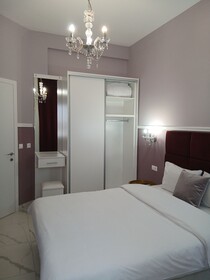 Black Onyx Comfort Suites