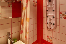 Evel's Home Suites