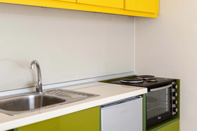 Evel's Home Suites