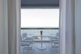 Makedonia Palace