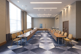 Makedonia Palace