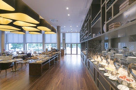 Makedonia Palace