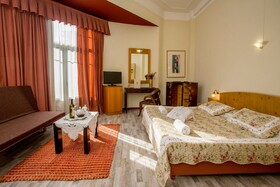 MODERN Revival Luxury Hotel