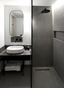 Roomore Apartments