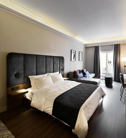 Roomore Apartments