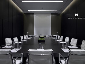 The Met Hotel