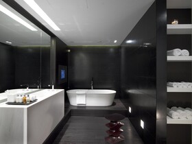 The Met Hotel