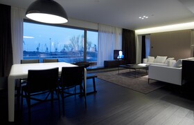 The Met Hotel