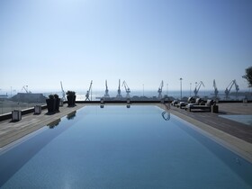 The Met Hotel