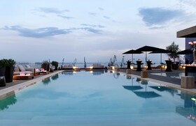 The Met Hotel