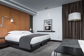The Met Hotel