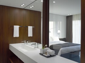 The Met Hotel