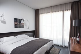 The Met Hotel