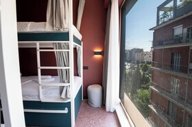 Zeus Is Loose Hostel