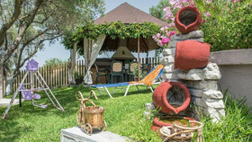 Pagona House