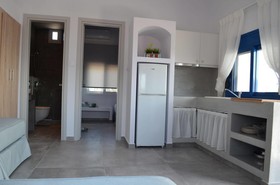 Villa Maria Studios & Suites