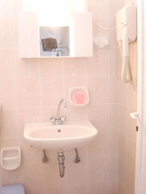 Apostolakis Rooms