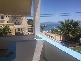 Apostolakis Rooms