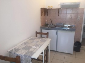 Apostolakis Rooms