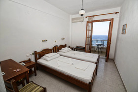 Kastro Hotel