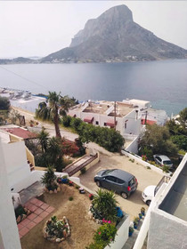 Elenis Studios & Apartments