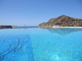 Royal Beach Hotel