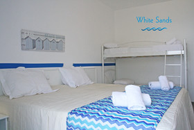Sarris Hotel