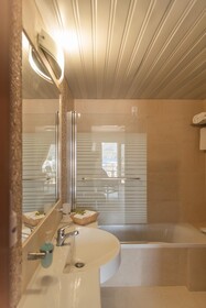 Astron Princess Hotel