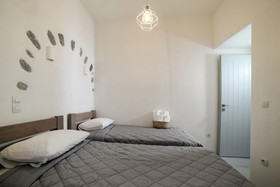 Amphoras Apartments