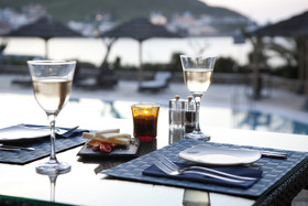 Porto Kea Suites