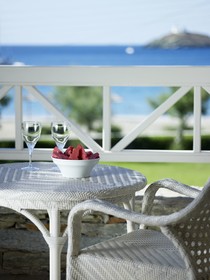 Porto Kea Suites