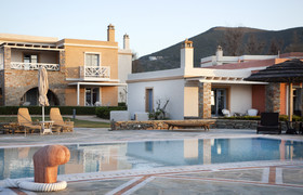 Porto Kea Suites