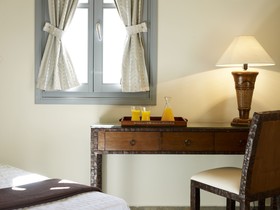 Porto Kea Suites