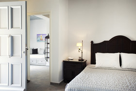 Porto Kea Suites