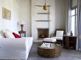 Porto Kea Suites