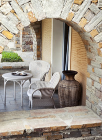 Porto Kea Suites