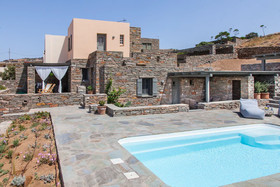 Mare Blu Koundouros