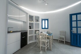 Zen Blue Mills