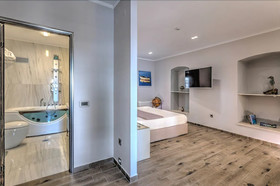 Fiskardonna Luxury Suites
